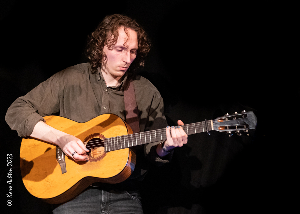 Moritz 'Moe' Herrmann, 
