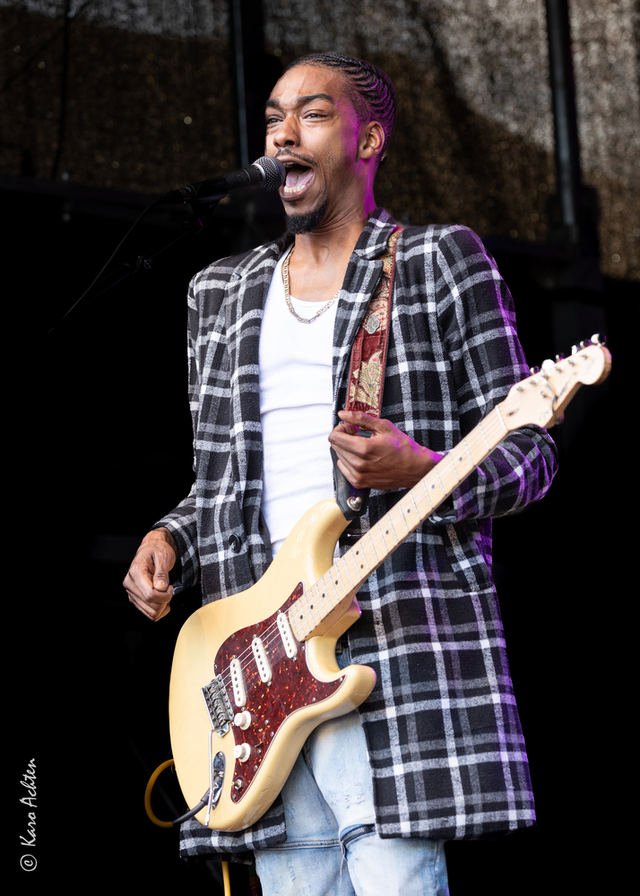 Jamiah Denzel Rogers, 
