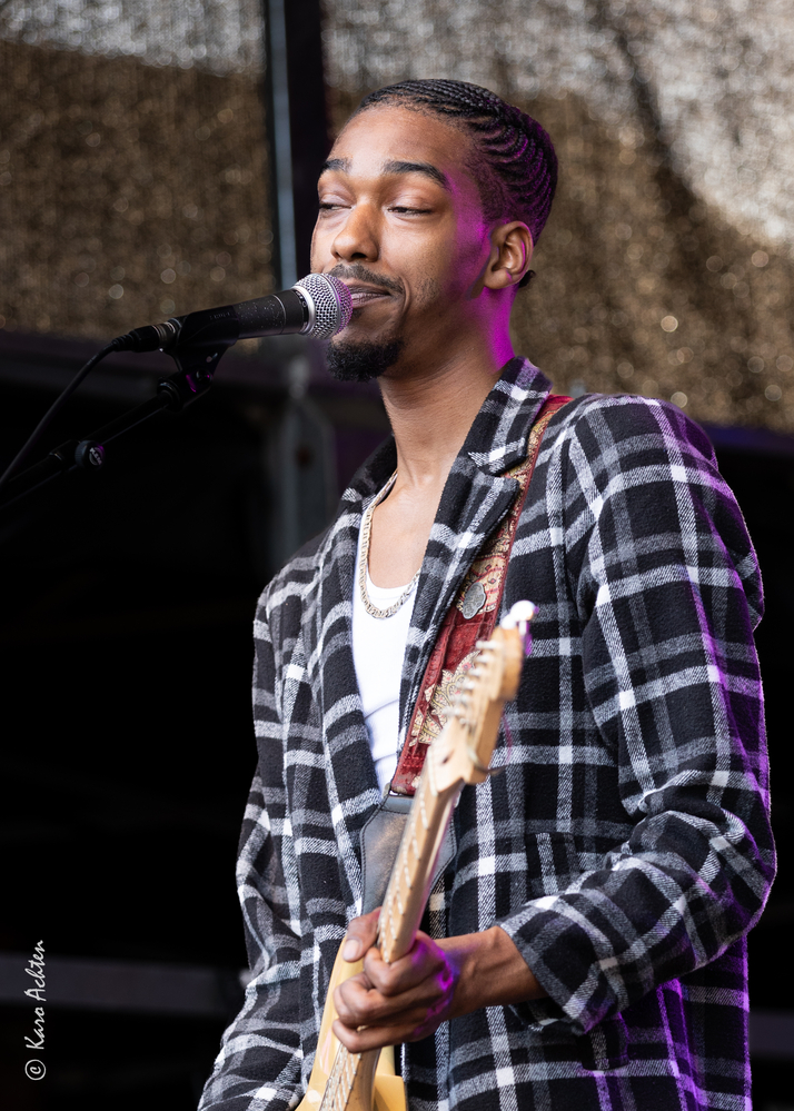 Jamiah Denzel Rogers, 
