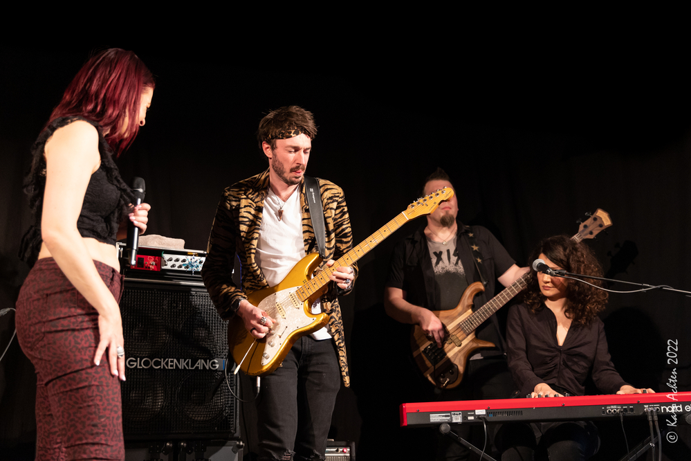 Krissy Matthews, Tomek Gehrman, Whitney Shay, Katarina Pejak, 
