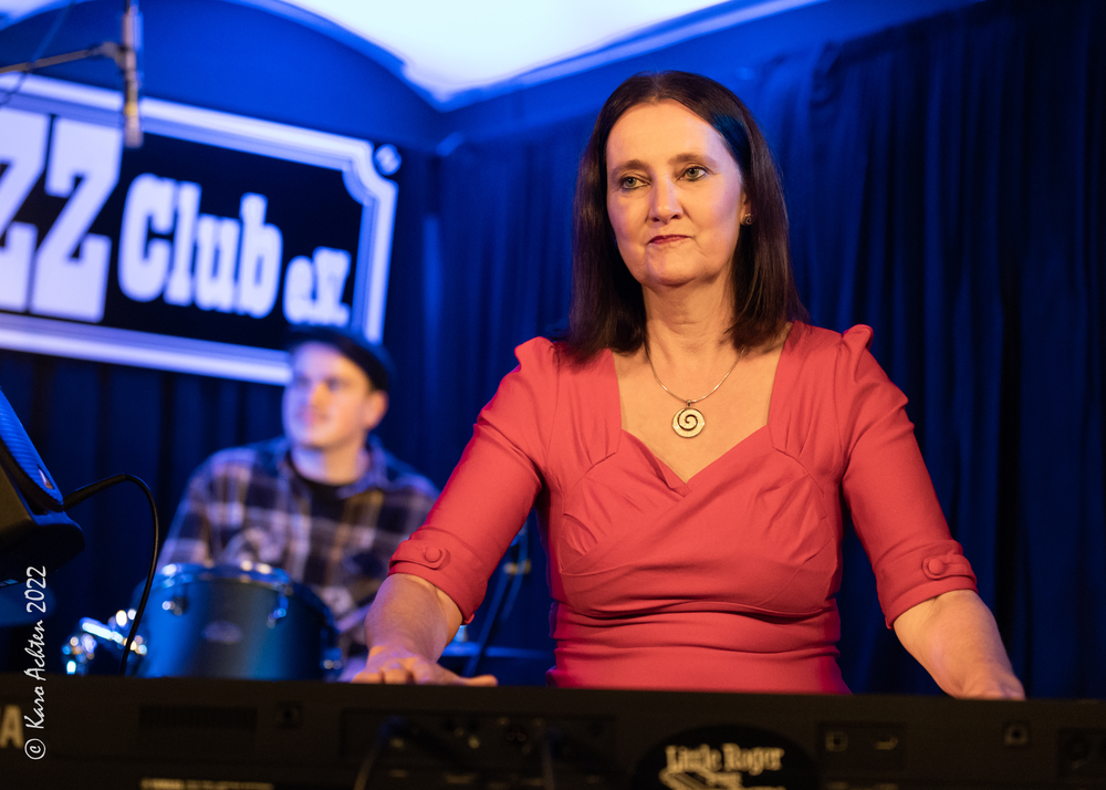 Marion Wade, Chris Seidel, 
