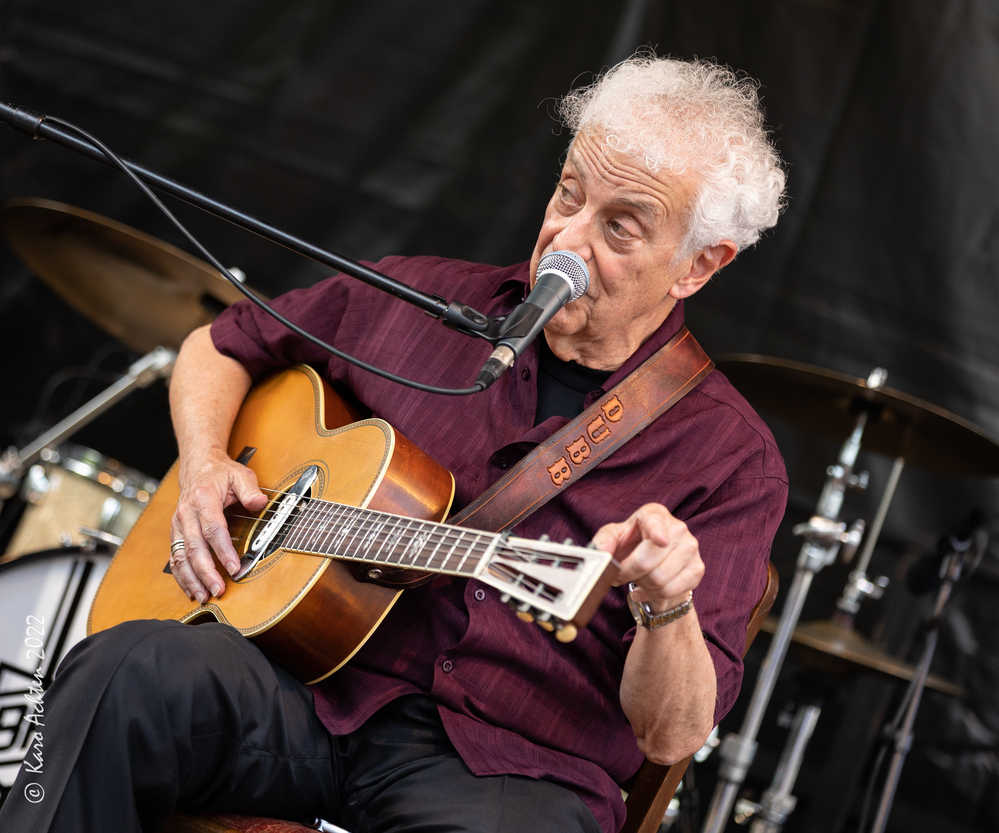 Doug Macleod, 
