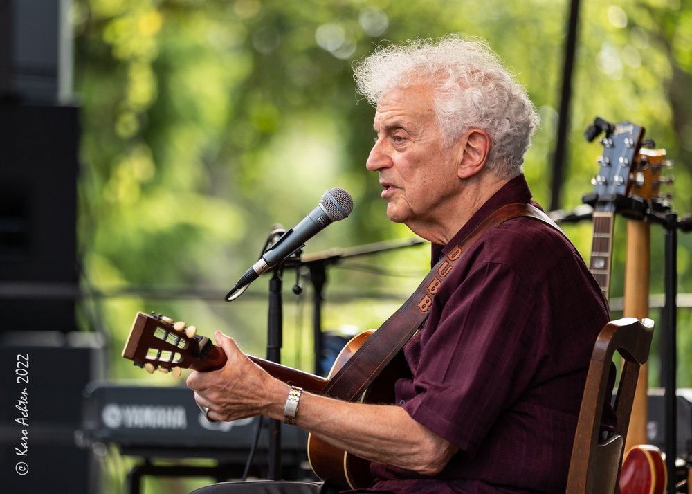 Doug Macleod, 
