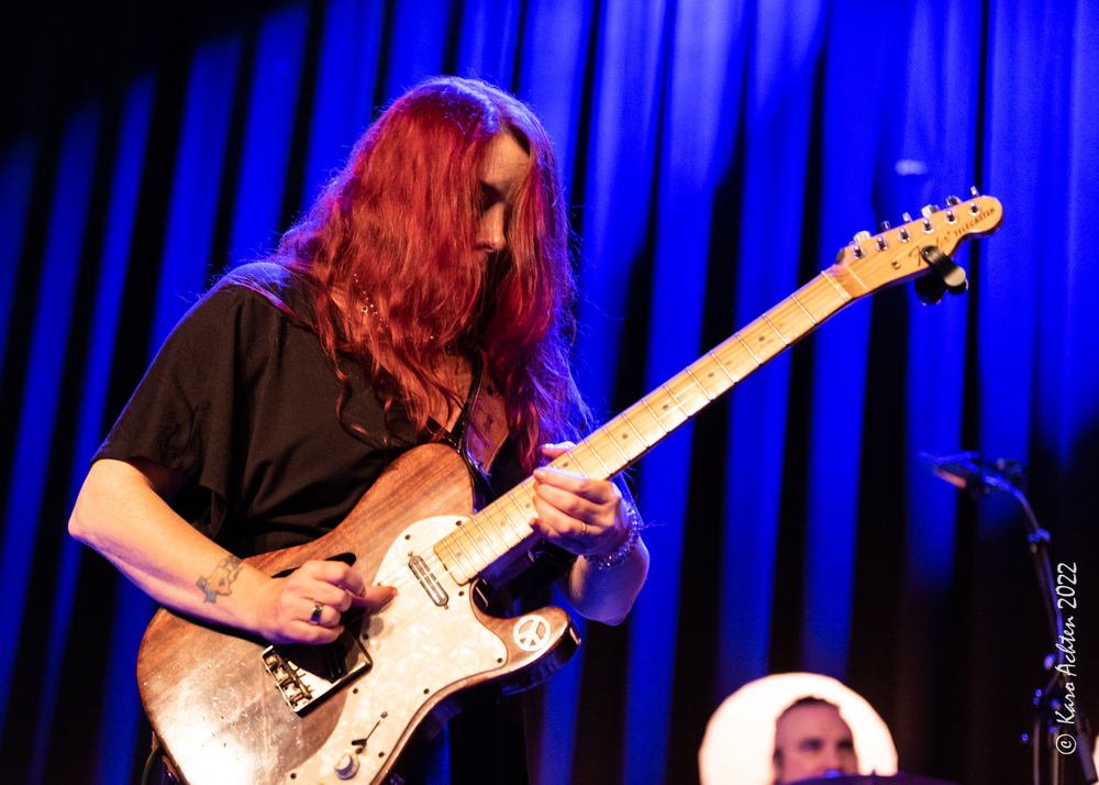 Carolyn Wonderland, Giovanni Carnuccio, 
