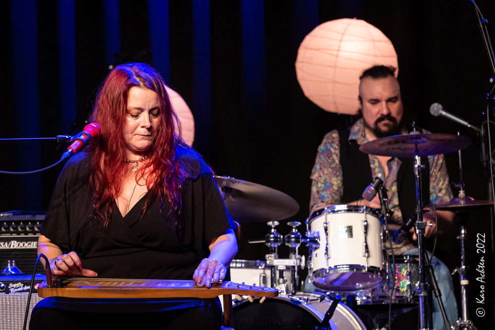 Carolyn Wonderland, Giovanni Carnuccio, 
