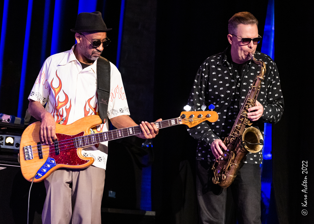  Kevin Duvernay,  Thomas Feldmann, 
