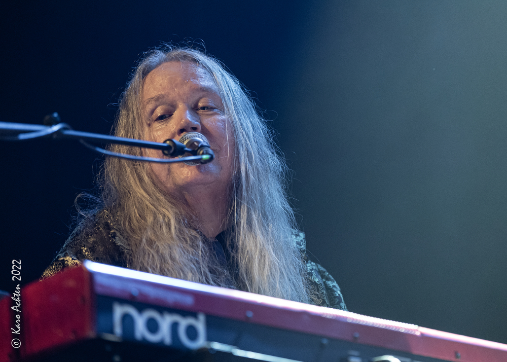 Drake Munkihaid Shining, 
