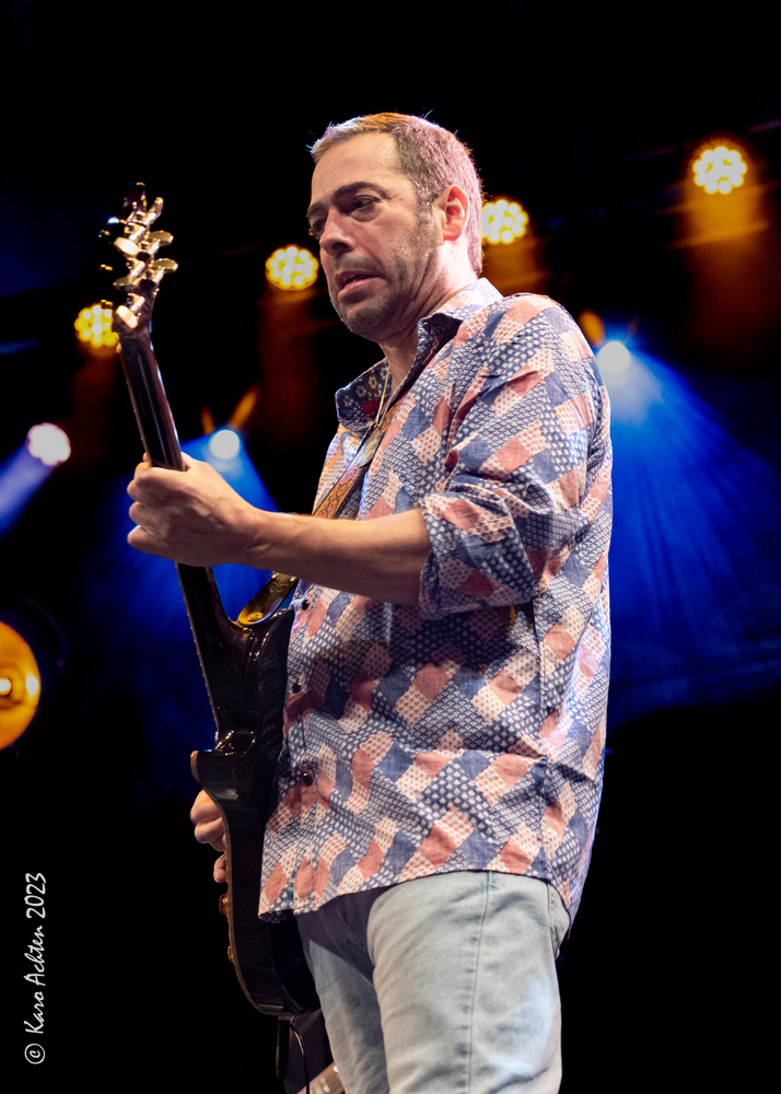 Albert Castiglia, 
