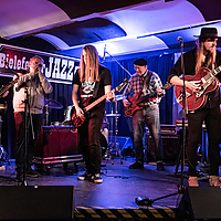 Dateiname=AZ8A3084.jpg
Dateigröße=17521KB
Abmessungen: 5296x3531
hinzugefügt am: 19. Dezember 2022 AZ8A3084.jpg