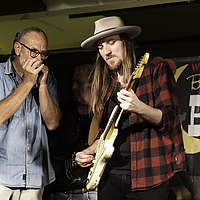 Dateiname=AZ8A7082.JPG
Dateigröße=7387KB
Abmessungen: 4234x3024
hinzugefügt am: 19. September 2023 AZ8A7082.JPG