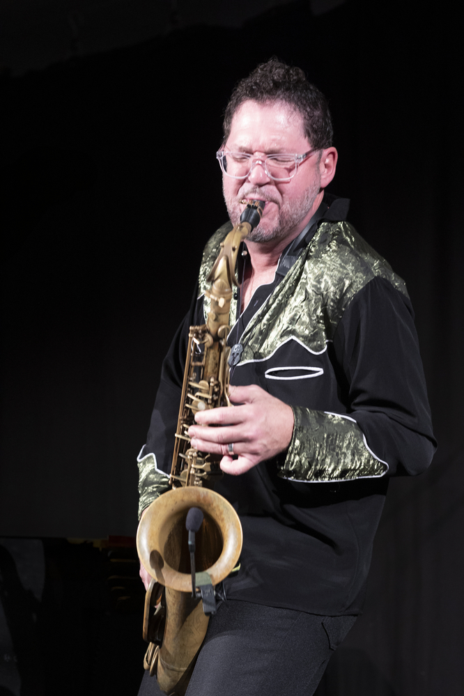 Sax Gordon Beadle, 
