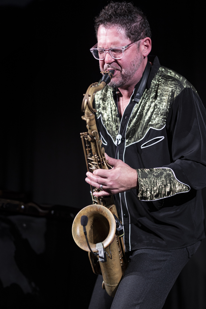 Sax Gordon Beadle, 
