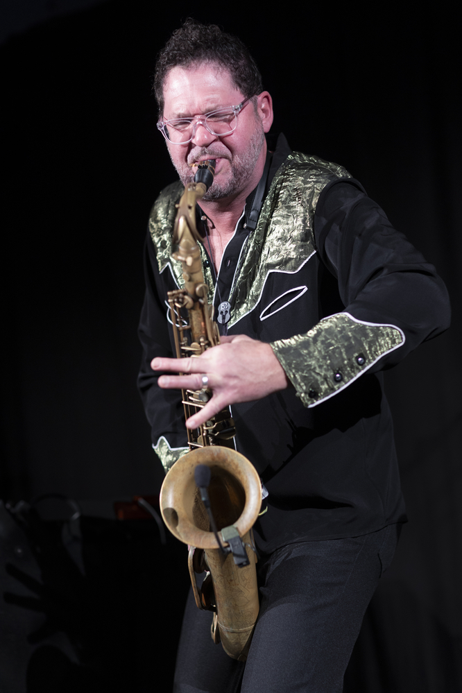 Sax Gordon Beadle, 
