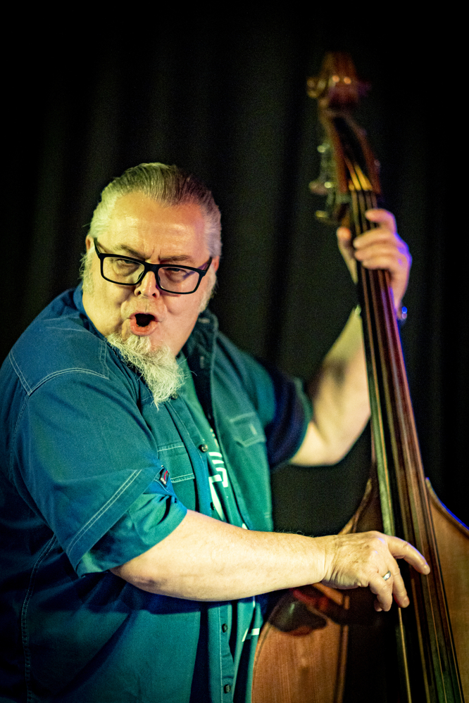Harry Fricke, 
