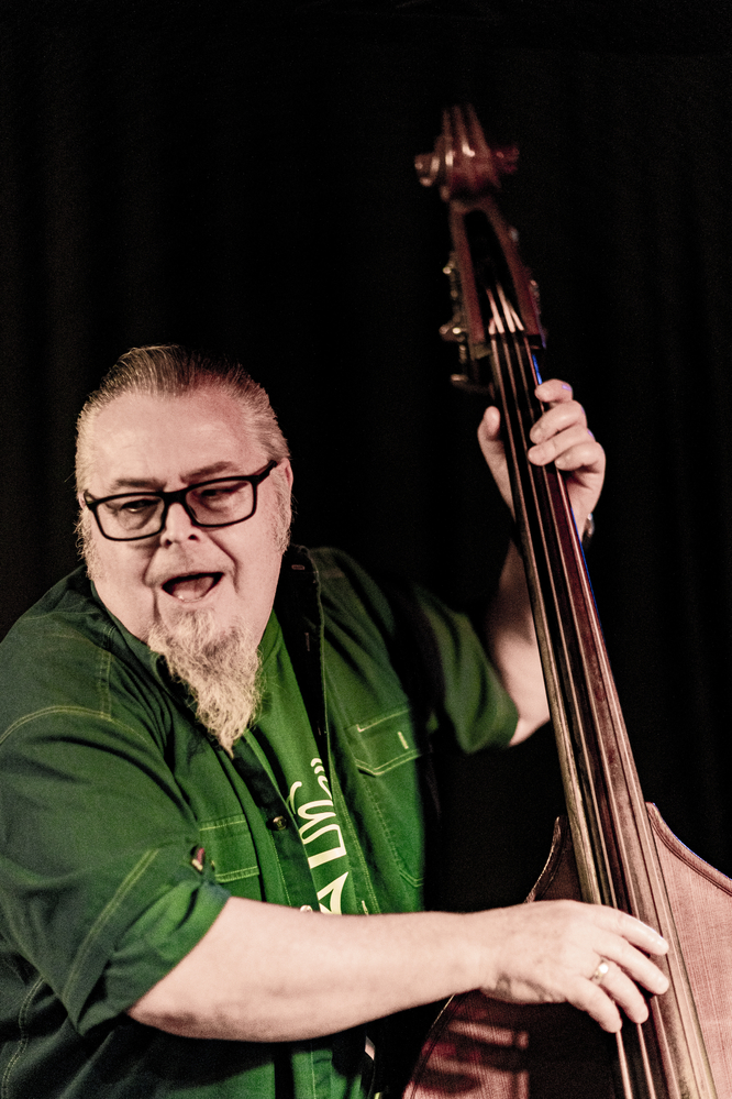 Harry Fricke, 
