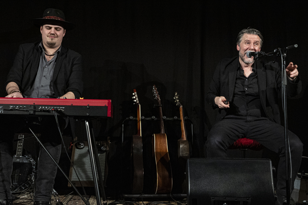 Guy Verlinde , Tom Eylenbosch, 
