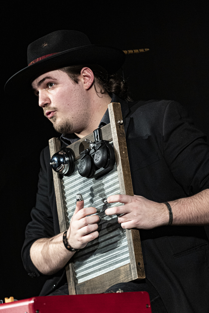 Tom Eylenbosch, 
