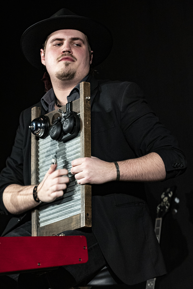 Tom Eylenbosch, 
