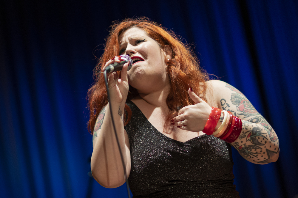 Cecilya Mestres, 

