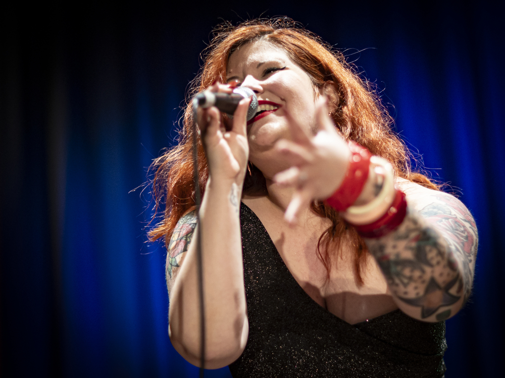 Cecilya Mestres, 
