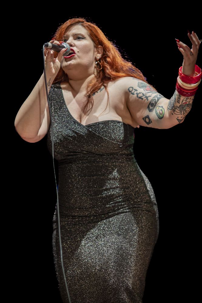 Cecilya Mestres, 
