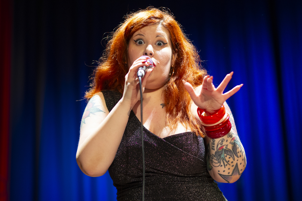 Cecilya Mestres, 
