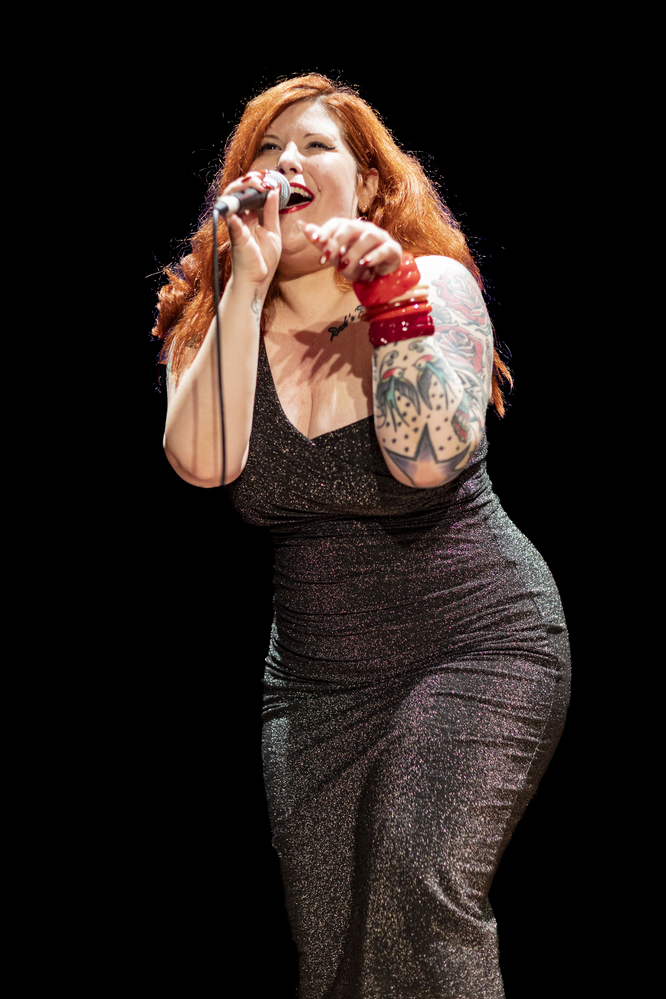 Cecilya Mestres, 
