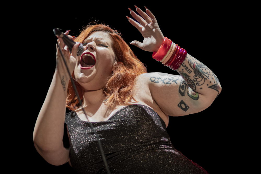 Cecilya Mestres, 

