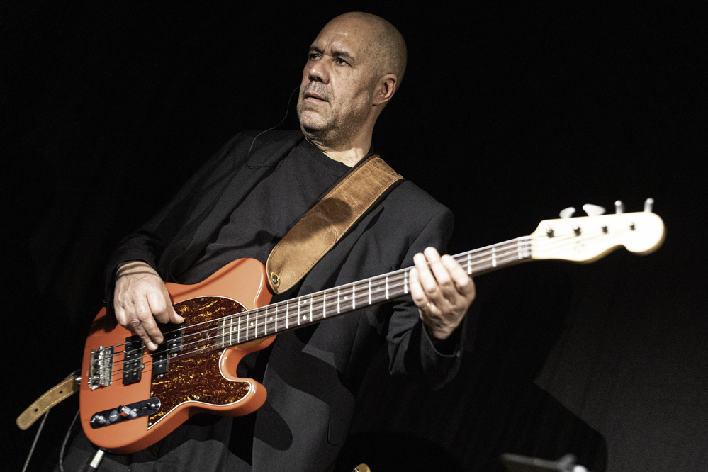Mike Titre, 
