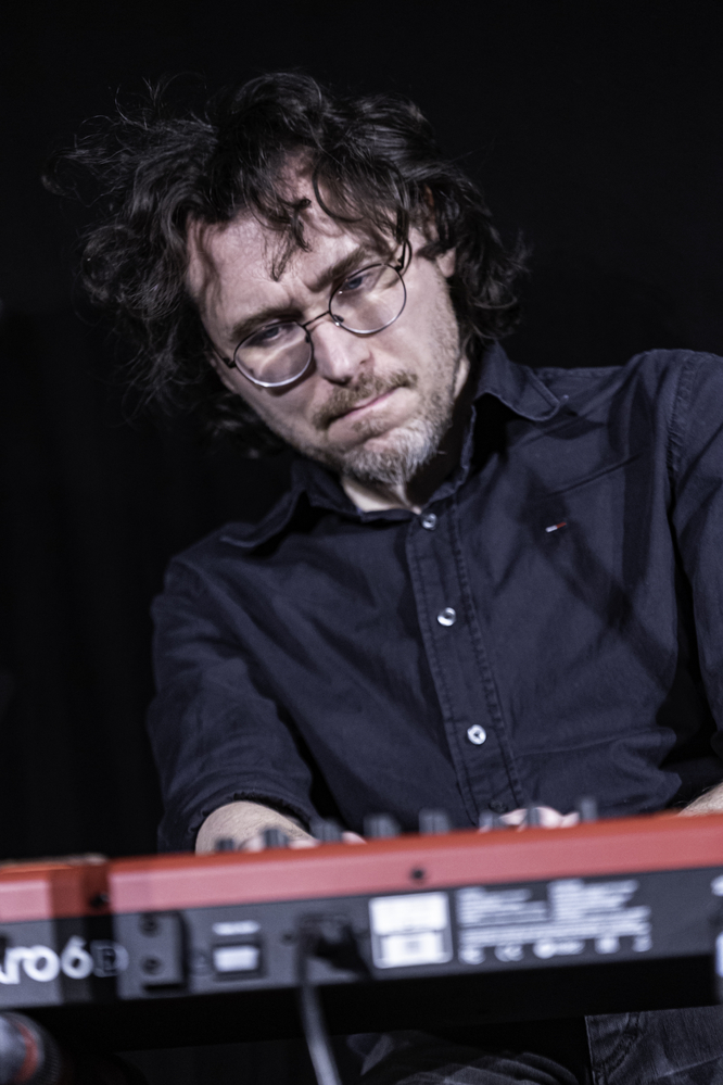 Arnold Ogrodnik, 
