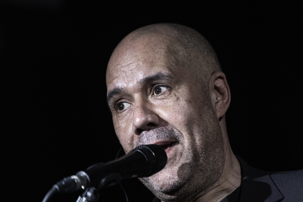 Mike Titre, 
