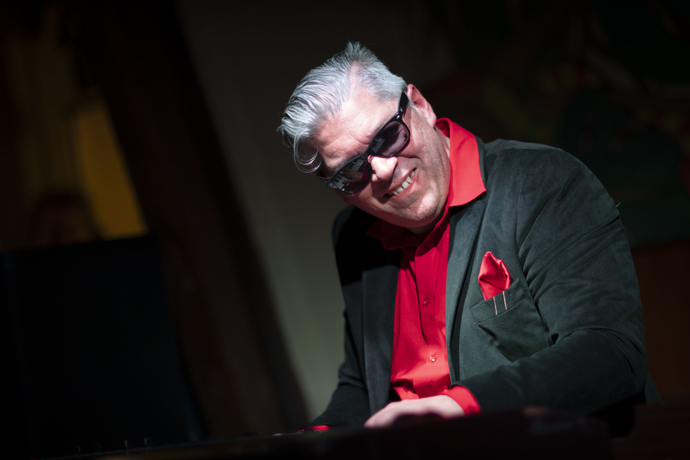 André Bürkle , 
