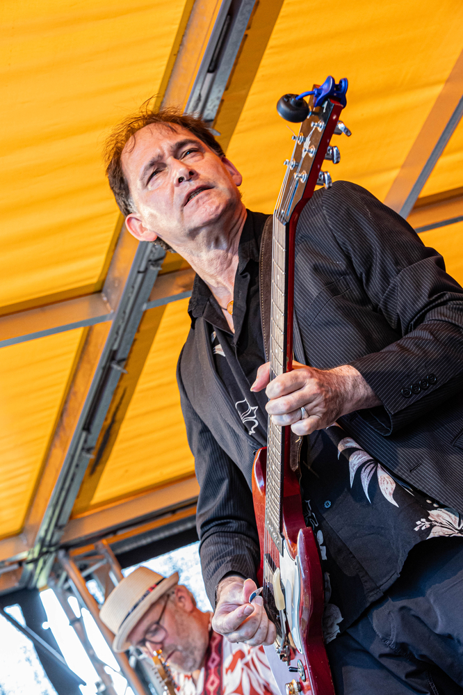 Johnny Burgin, 
