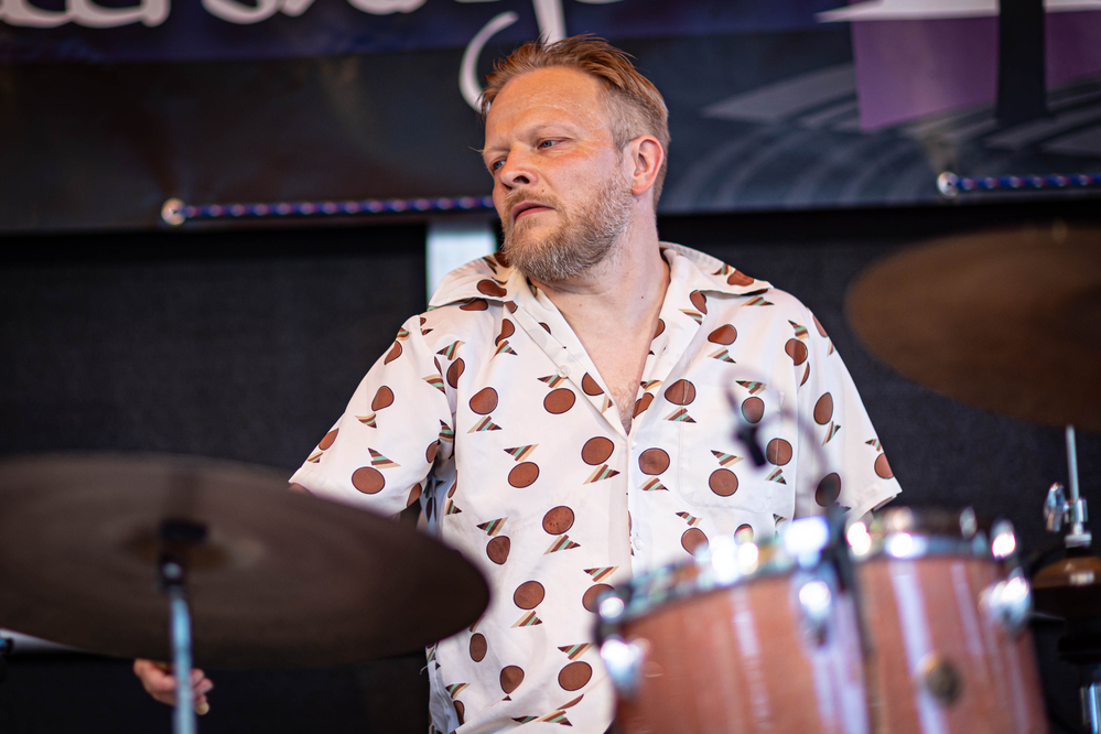 Mikko Peltola , 
