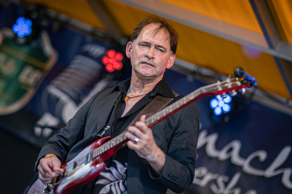 Johnny Burgin,
