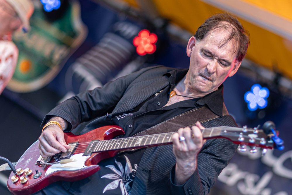 Johnny Burgin, 
