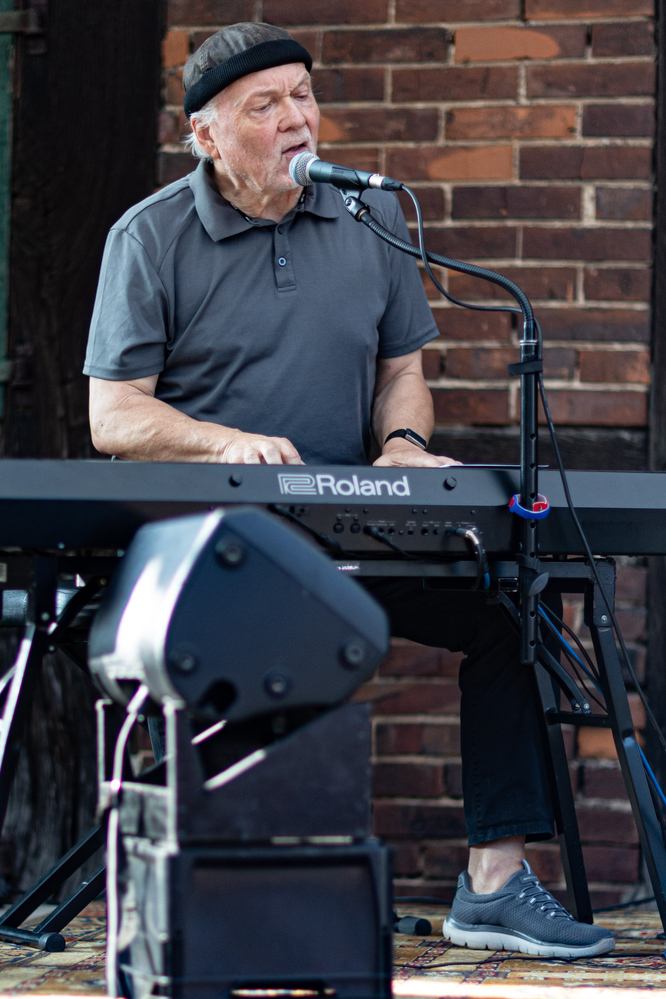 Günther Brackmann , 
