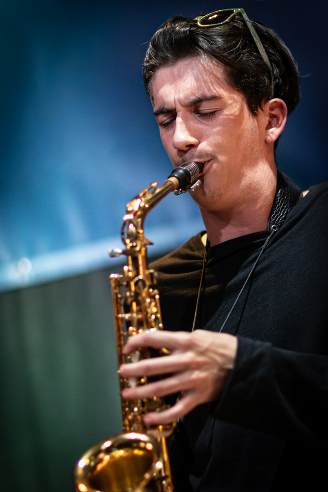 Manú Kreutzer, 
