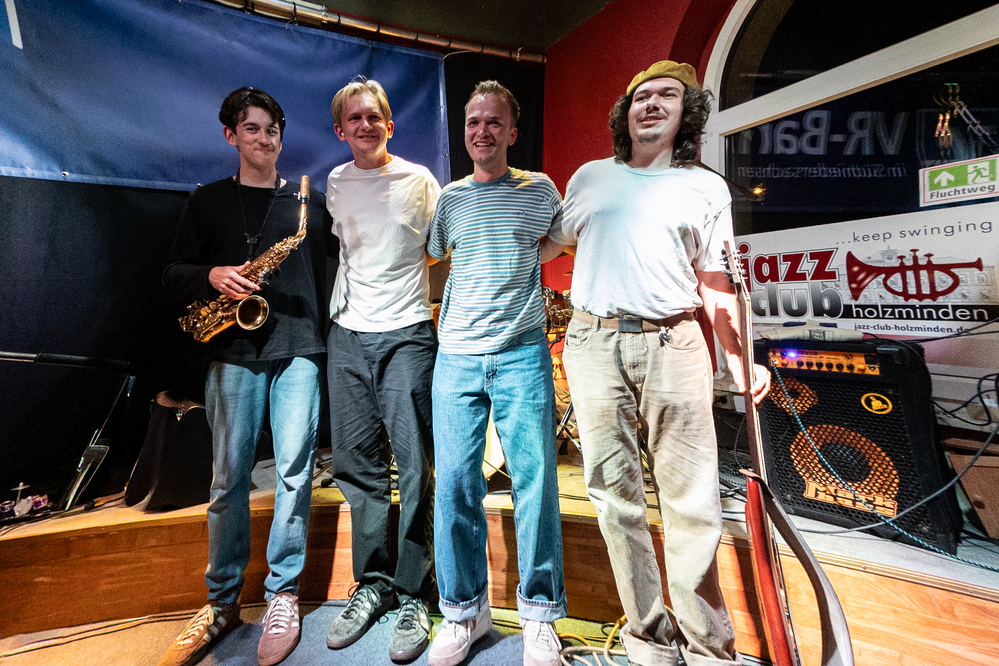 Henrik Stöllinger,  Moritz Lindner, 
