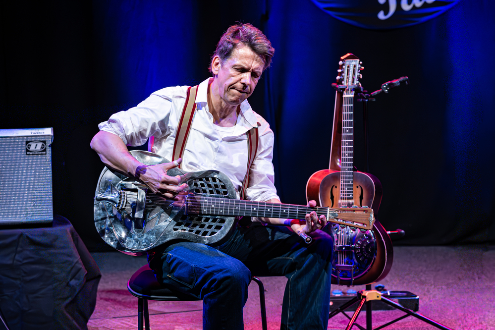 Peter Crow C, 
