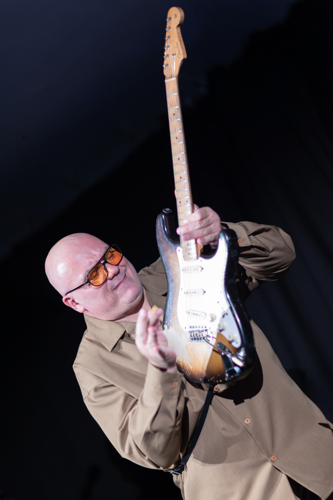 Philippe Fernandez , 
