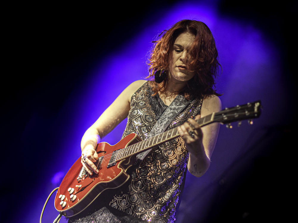 Jessie Lee Houllier, 
