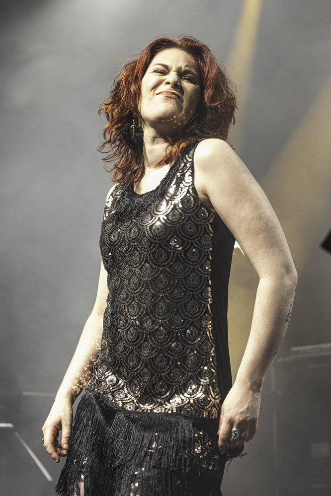Jessie Lee Houllier, 
