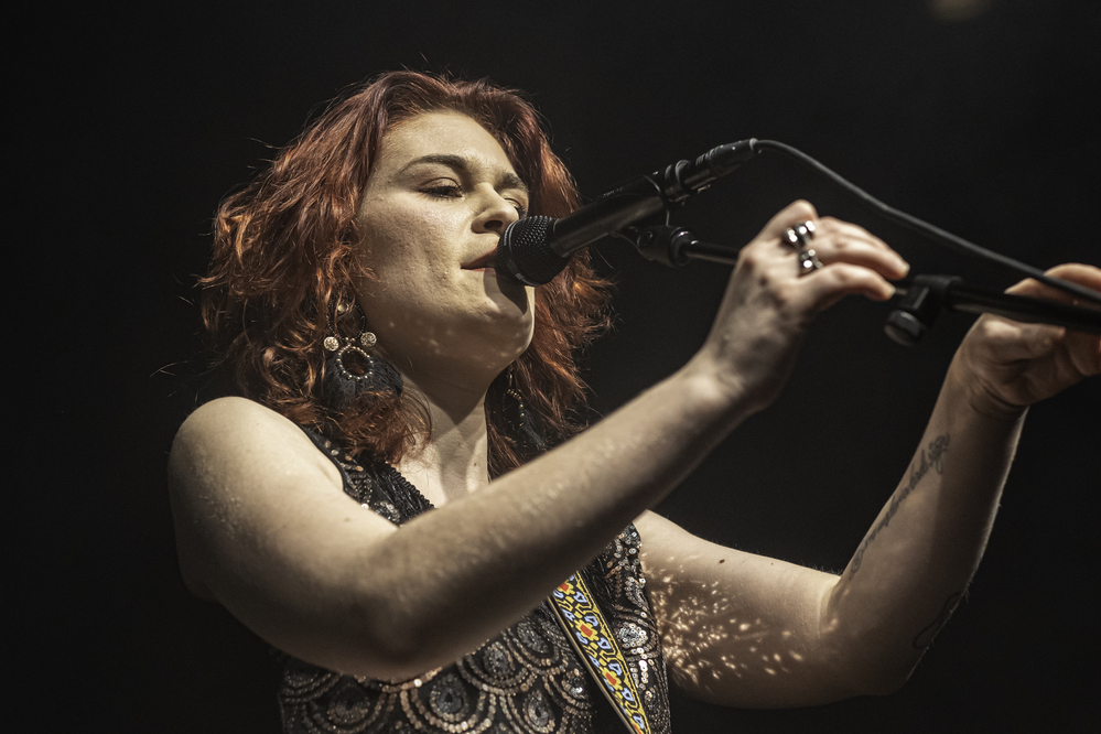 Jessie Lee Houllier, 
