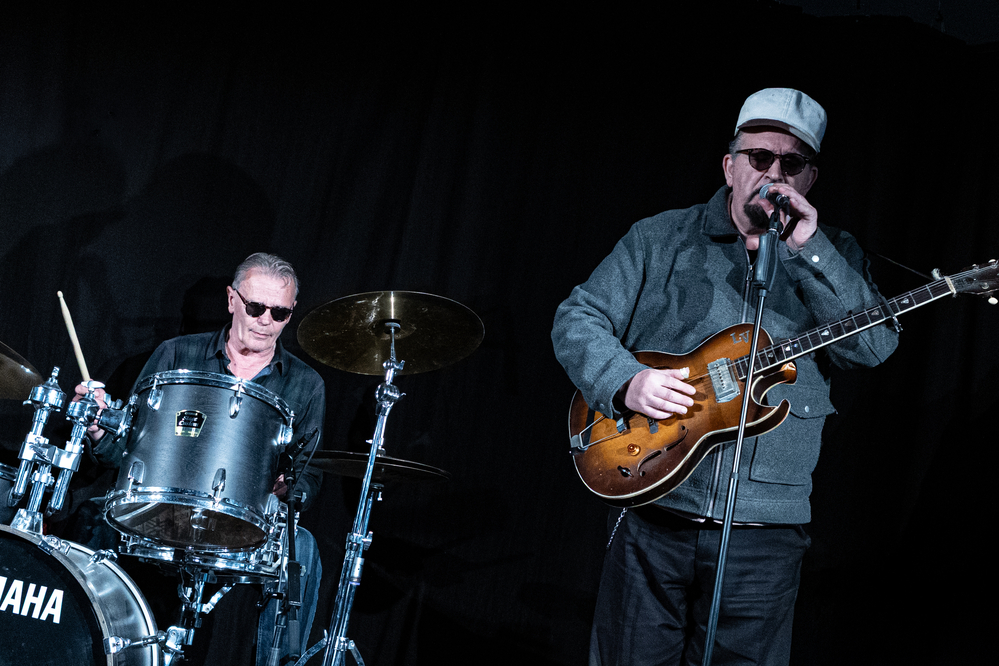 Nick Simonon, Victor Mac, 
