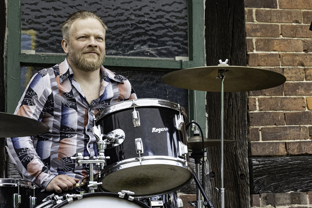 Mikko Peltola,
