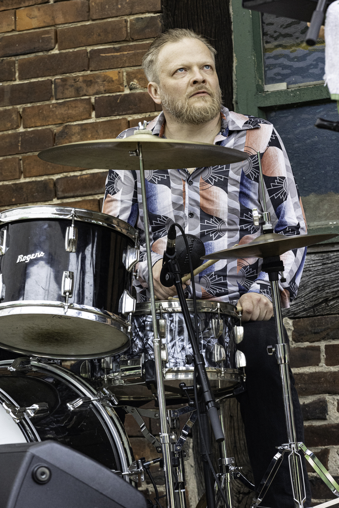 Mikko Peltola,
