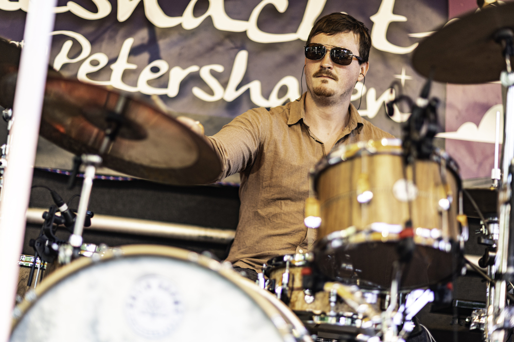 Aaron McLaughlin, 
