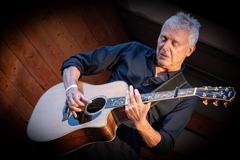  Mickey Meinert, 
