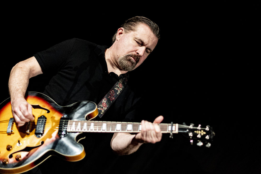 Tomi Leino , 
